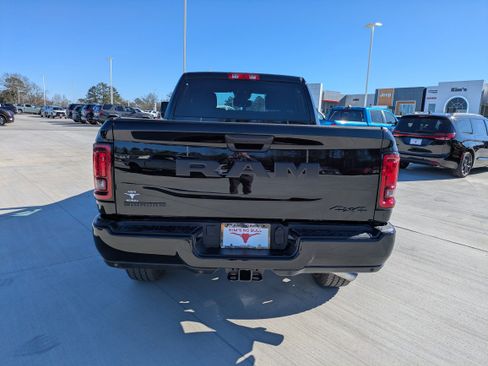 New 2026 RAM 2500 Big Horn AWD/4WD image 6