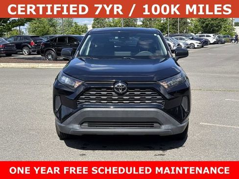 Used 2022 Toyota RAV4 LE FWD image 6