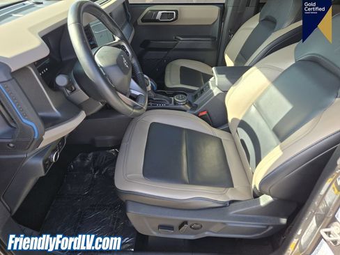 Certified 2024 Ford Bronco Wildtrak AWD/4WD image 10