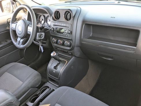Used 2017 Jeep Patriot Sport w/ Power Value Group FWD image 12