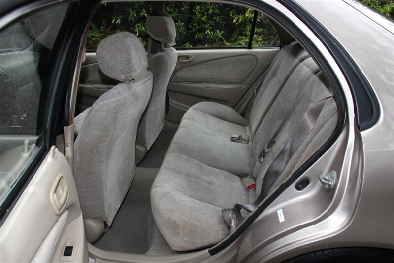 Used 2001 Toyota Corolla LE w/ Extra Value Pkg 2 FWD image 14
