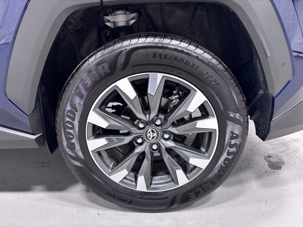 Used 2026 Toyota RAV4 Limited AWD/4WD image 59