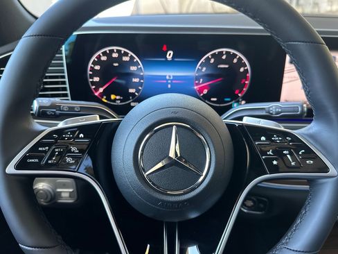 Used 2026 Mercedes-Benz GLE 350 4MATIC image 11