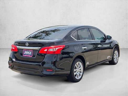 Used 2017 Nissan Sentra S FWD image 5