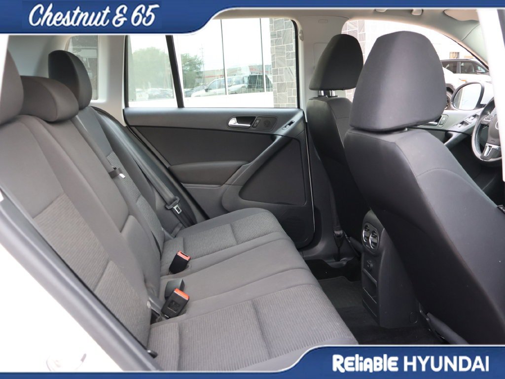 Used 2018 Volkswagen Tiguan Limited AWD/4WD image 12