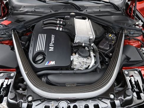 Used 2020 BMW M4 Convertible w/ Competition Package RWD image 18