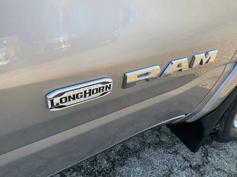 Used 2019 RAM 1500 Limited image 12