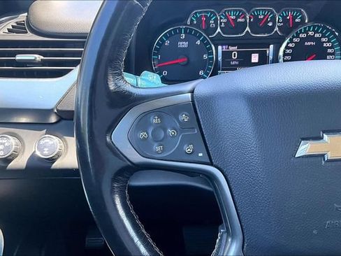 Used 2018 Chevrolet Tahoe Premier AWD/4WD image 18
