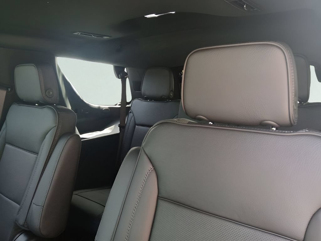New 2026 GMC Yukon Denali w/ Denali Reserve Package AWD/4WD image 21