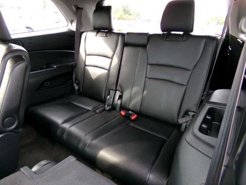 Used 2022 Honda Pilot Touring image 37