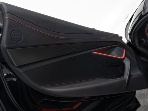 Used 2021 McLaren 720S Performance RWD image 45