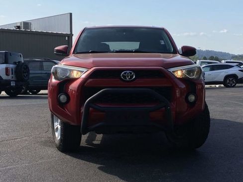 Used 2016 Toyota 4Runner SR5 image 9