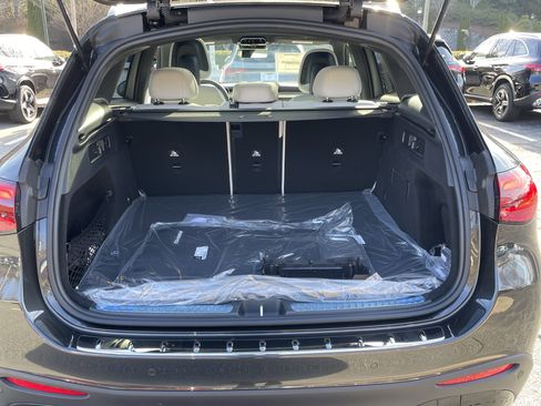 New 2026 Mercedes-Benz GLC 300 4MATIC image 9