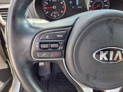 Used 2017 Kia Optima LX image 14