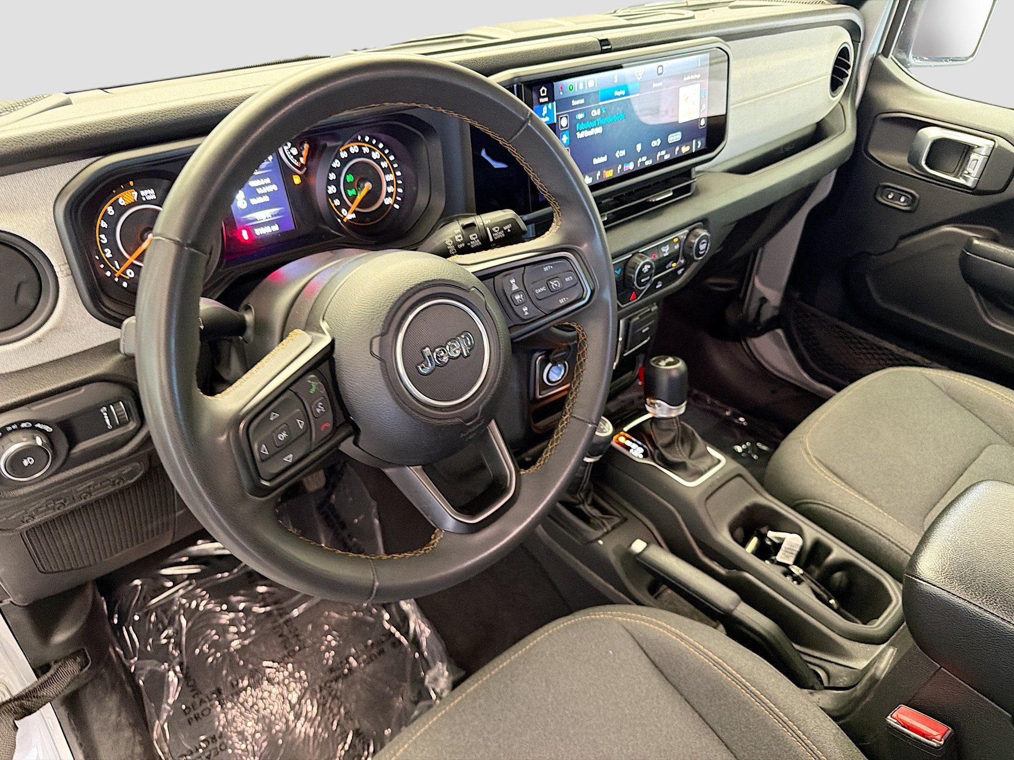 Used 2024 Jeep Wrangler Unlimited Sport AWD/4WD image 7