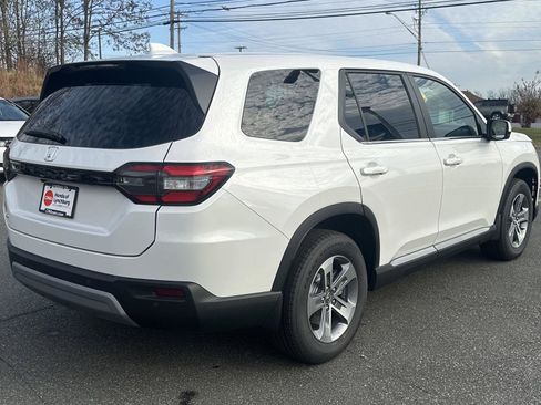 New 2025 Honda Pilot EX-L image 5