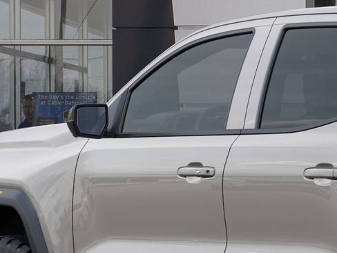 New 2026 GMC Canyon Elevation w/ Convenience Package image 25