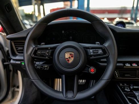 Certified 2025 Porsche 911 Carrera 4 GTS AWD/4WD image 6