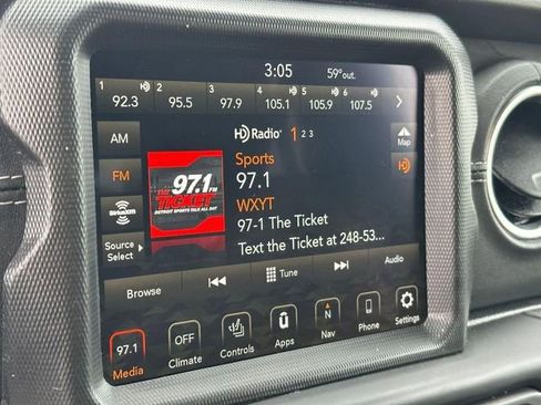 Used 2023 Jeep Wrangler Unlimited Sahara w/ Cold Weather Group AWD/4WD image 20