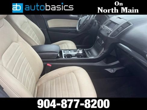 Used 2019 Ford Edge SE FWD image 10