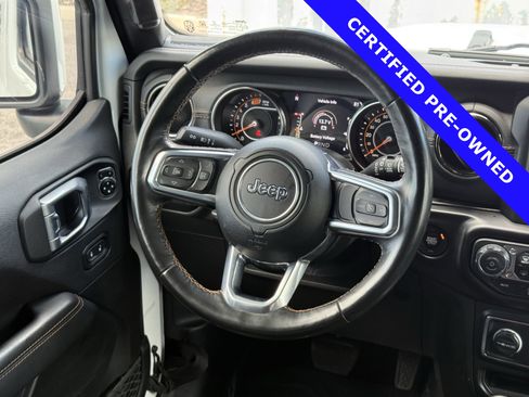 Used 2021 Jeep Wrangler Unlimited Sahara AWD/4WD image 16
