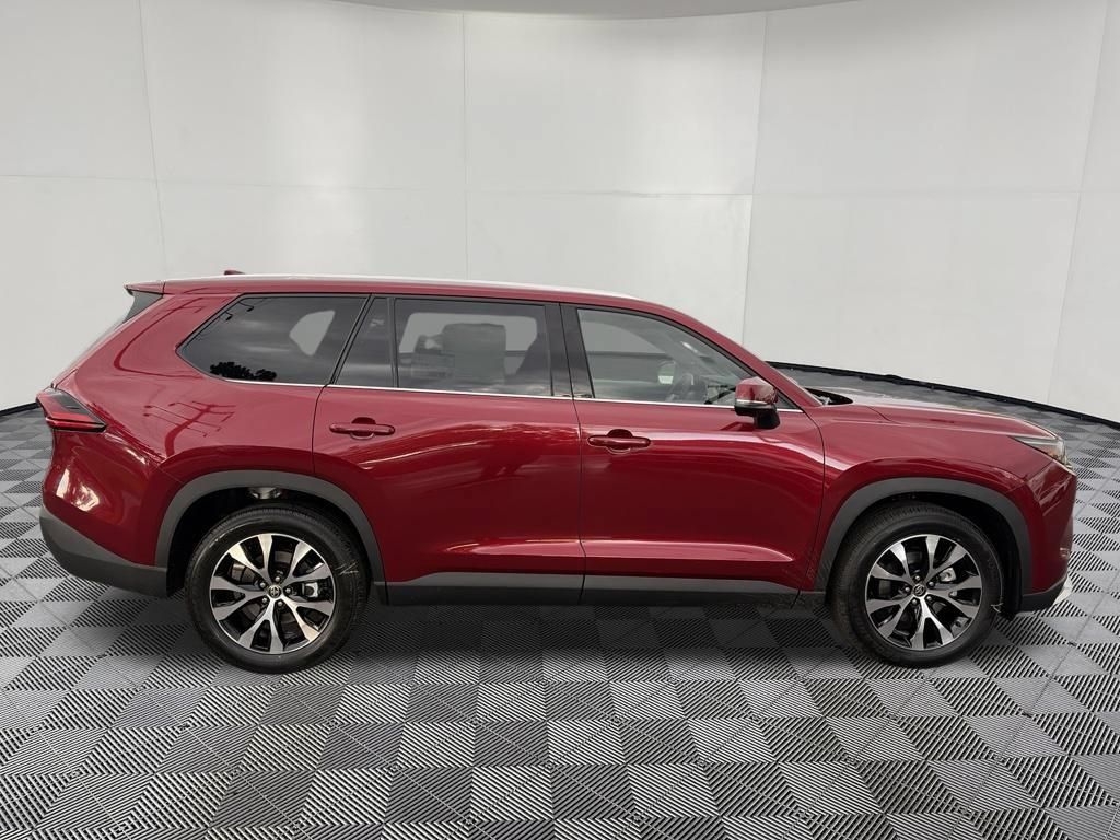 Used 2026 Toyota Grand Highlander AWD Hybrid image 10