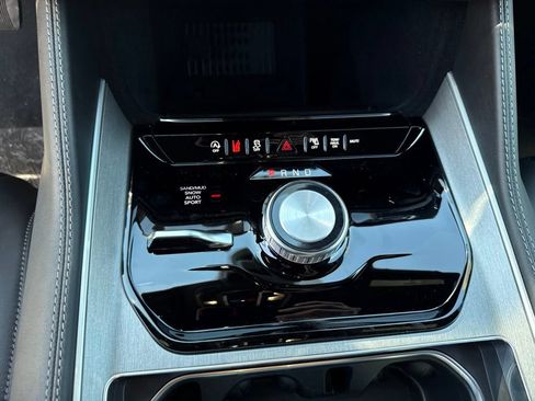 New 2026 Jeep Grand Wagoneer Limited AWD/4WD image 14