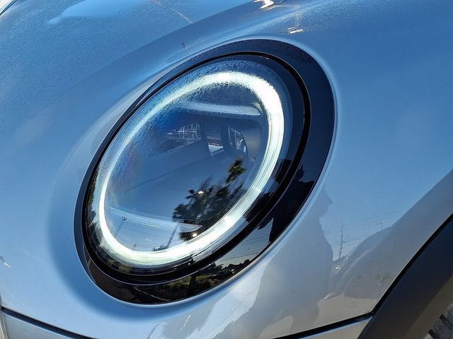 New 2026 MINI Cooper 4-Door Hardtop FWD image 8