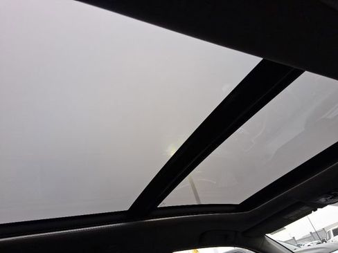 Used 2014 Toyota Highlander Limited Platinum image 15