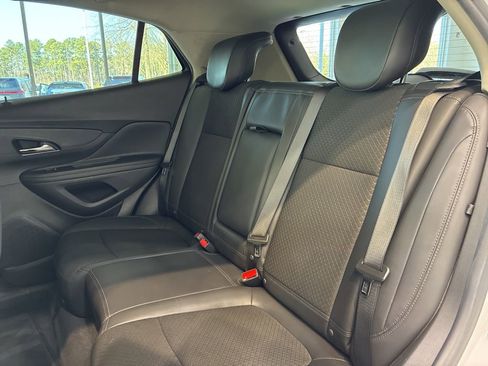 Used 2020 Buick Encore Preferred image 25