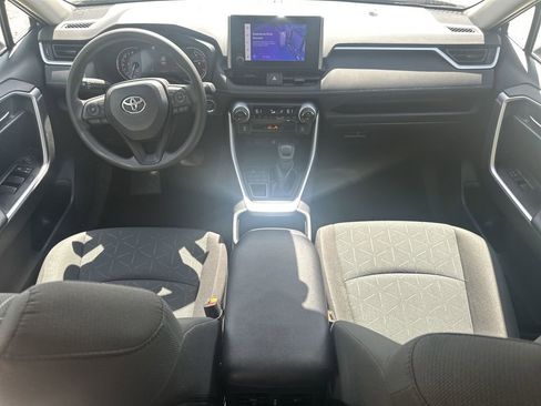 Used 2024 Toyota RAV4 XLE AWD/4WD image 23