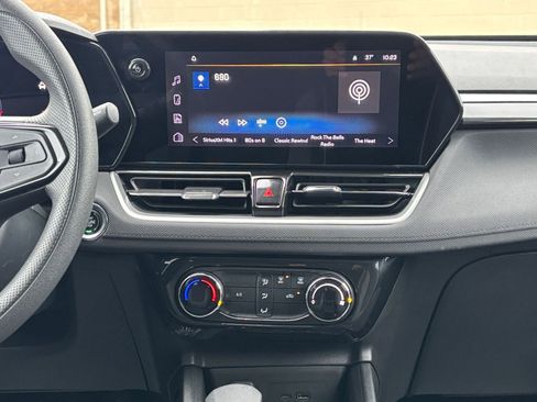 Used 2025 Chevrolet TrailBlazer LT image 18