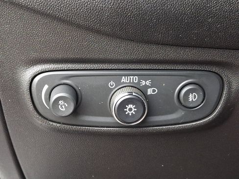 Used 2020 Chevrolet Equinox LT AWD/4WD image 25