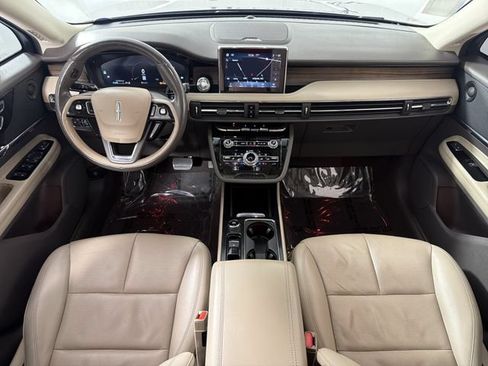 Used 2021 Lincoln Corsair Reserve w/ Equipment Group 201A FWD image 2
