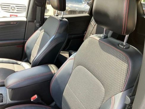 Used 2023 Ford Escape ST-Line w/ Tech Pack #1 AWD/4WD image 13