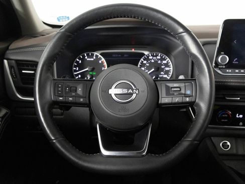 Used 2023 Nissan Rogue SV w/ SV Premium B Package image 28