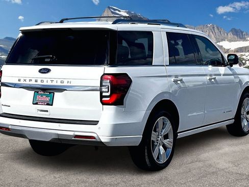 Used 2022 Ford Expedition Platinum AWD/4WD image 2