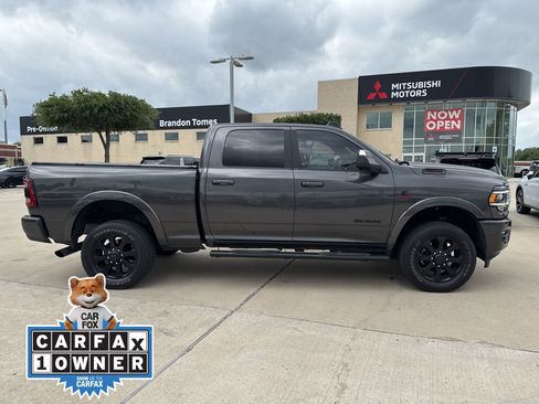 Used 2022 RAM 2500 Laramie AWD/4WD image 2