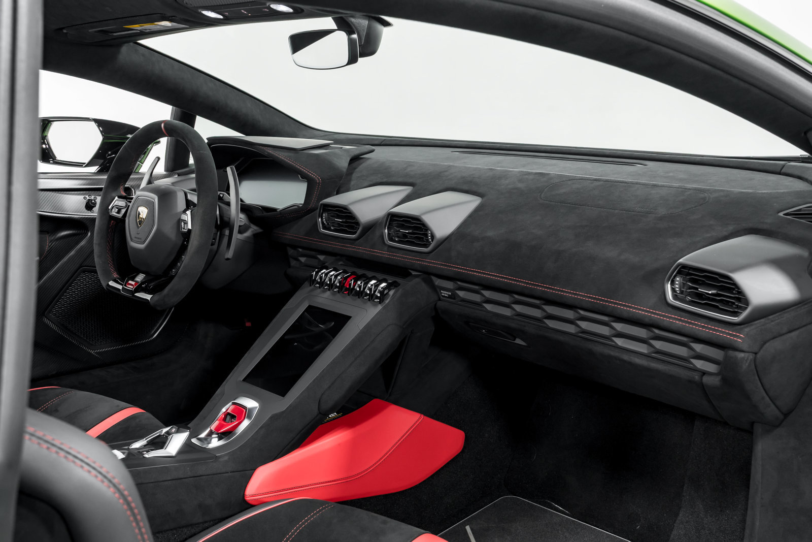 Used 2023 Lamborghini Huracan STO RWD image 34