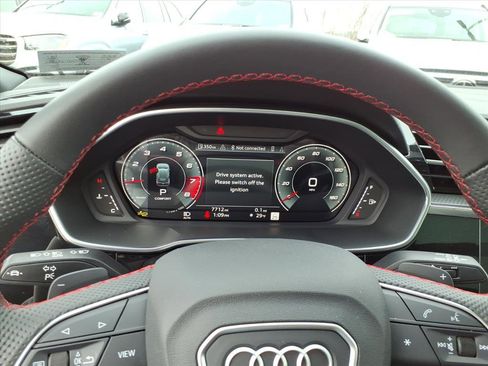 Certified 2025 Audi Q3 2.0T Premium Plus w/ Premium Plus Package image 19