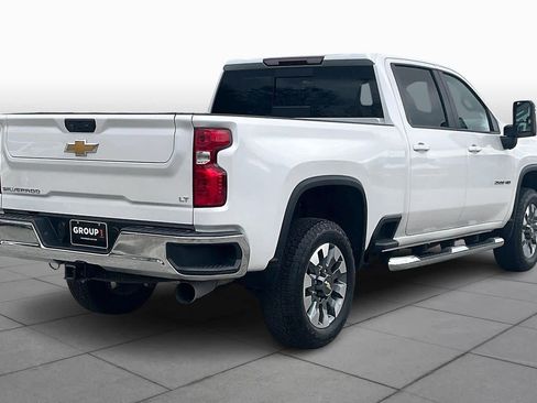 Certified 2022 Chevrolet Silverado 2500 LT w/ Convenience Package image 12