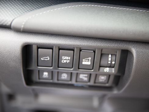 Used 2020 Subaru Forester Touring image 18