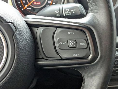 Used 2018 Jeep Wrangler Unlimited Sport S image 9