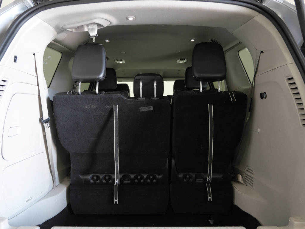 Used 2023 Chrysler Pacifica Touring-L FWD image 26