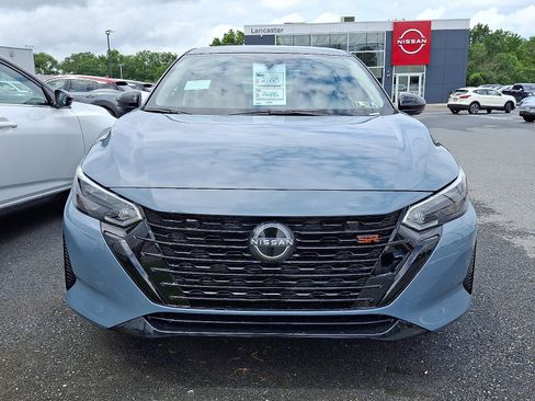 New 2025 Nissan Sentra SR w/ Midnight Edition image 2