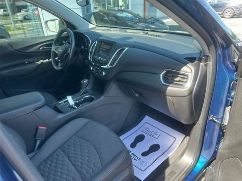 Used 2021 Chevrolet Equinox LT FWD image 9