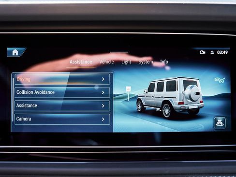 Used 2025 Mercedes-Benz G 63 AMG 4MATIC image 75