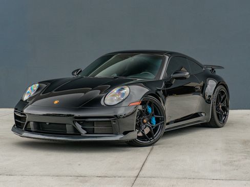 Used 2022 Porsche 911 Carrera 4 GTS w/ Premium Package AWD/4WD image 3