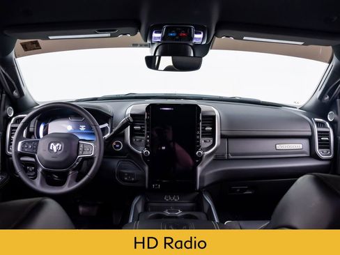 Used 2025 RAM 2500 Laramie AWD/4WD image 10