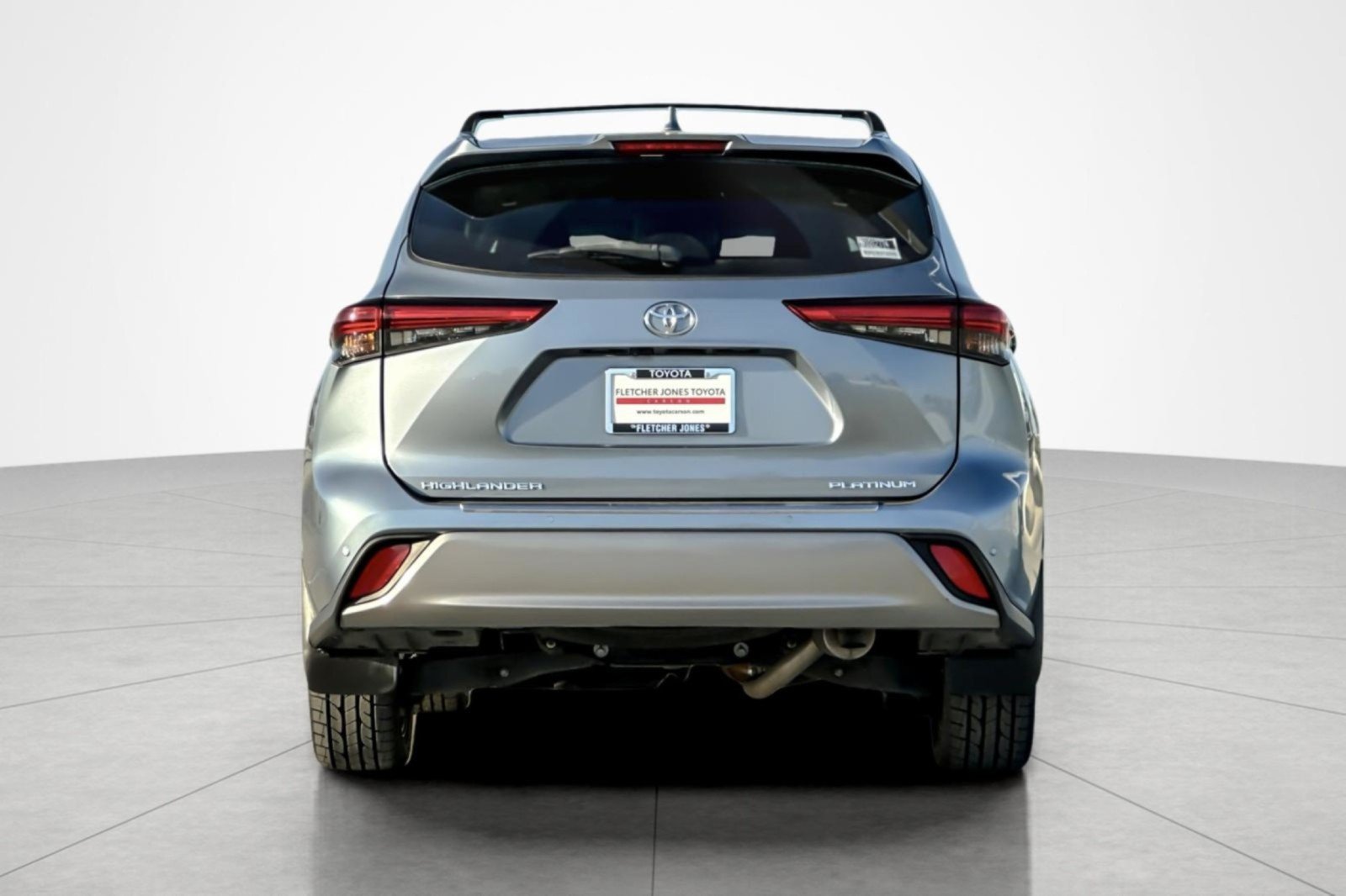 Certified 2022 Toyota Highlander Platinum FWD image 4